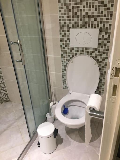 Studio Ideal Pour Deux Voyageurs Sur Marseilles Exterior foto