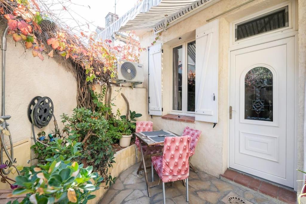Studio Ideal Pour Deux Voyageurs Sur Marseilles Exterior foto